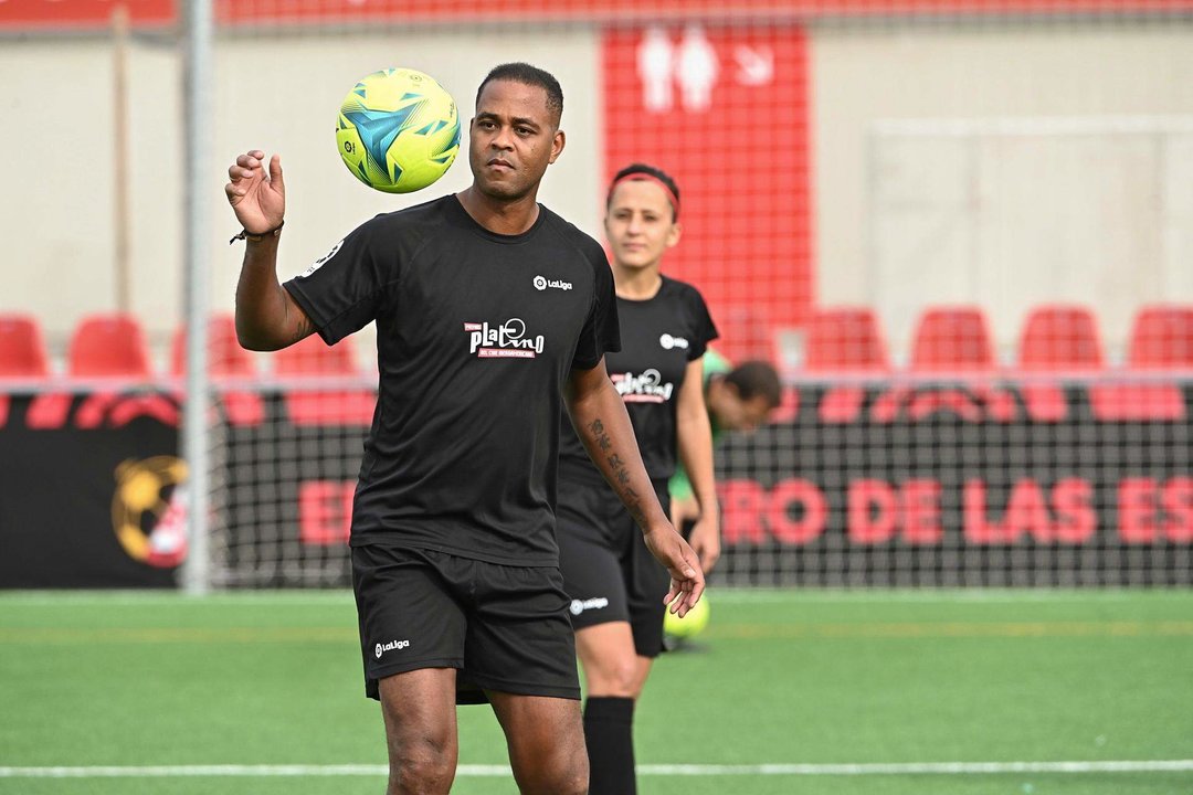 El exfutbolista Patrick Kluivert en una imagen de archivo reciente. EFE/ Fernando Villar