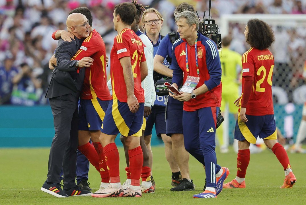 Luis de la Fuente, seleccionador español,tras el partido de cuartos de la Eurocopa 2024 entre España y Alemania en Stuttgart, Alemania EFE/EPA/RONALD WITTEK