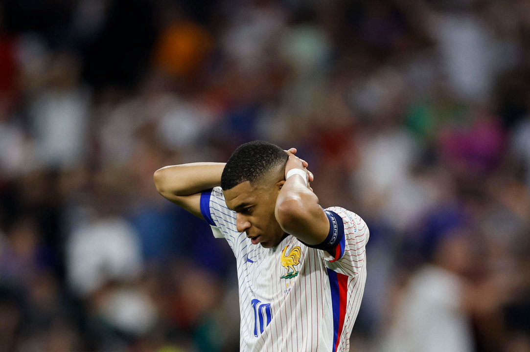 El delantero de la selección francesa Kylian Mbappé, durante el partido de semifinales de la Eurocopa de fútbol que España y Francia disputaro en Múnich. EFE/Alberto Estévez